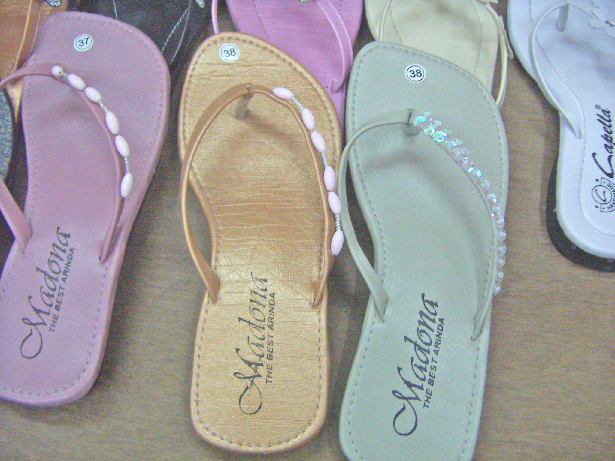 Peluang Usaha Bisnis Sepatu/Sandal  Bambangtko's Weblog